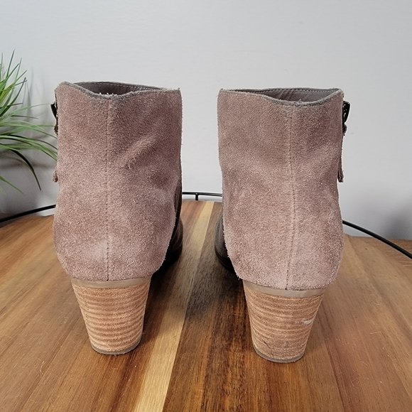 Nicole Light Taupe / Tan Suede Ankle Boots Booties Size 6.5 - Picture 8 of 16